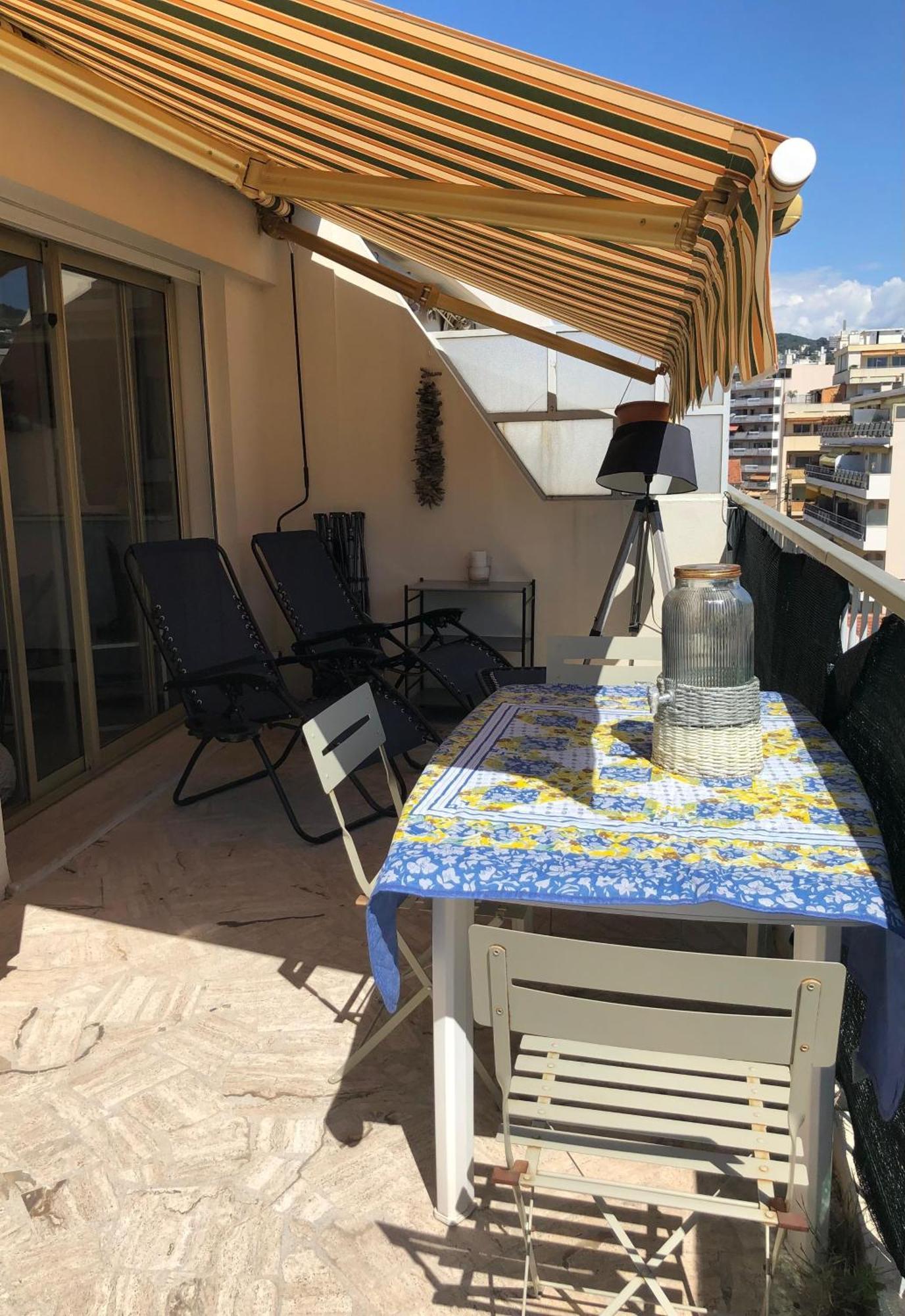 Beautiful 28M2 Studio With Balcony Κάννες Εξωτερικό φωτογραφία